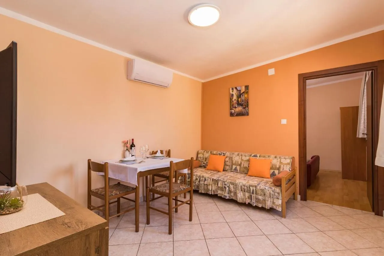 Apartments Kenđel Fažana