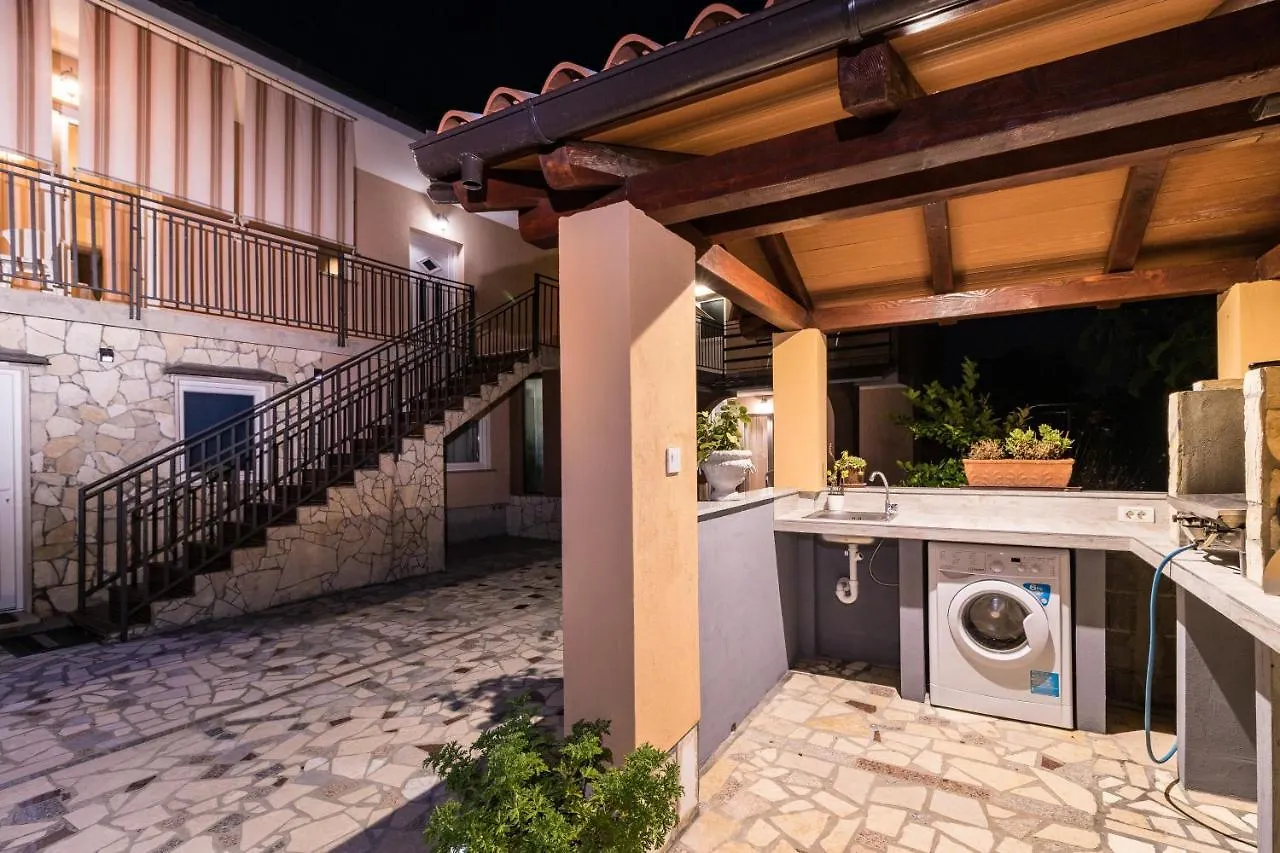 Apartments Kenđel Fažana